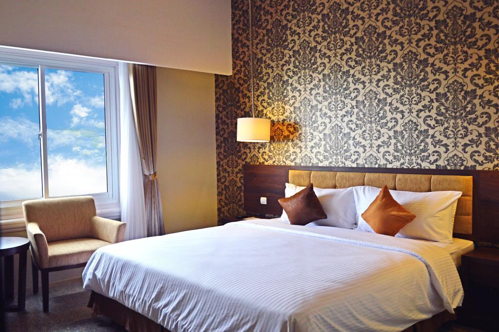 Hotel Safira มาเกอลัง ห้อง รูปภาพ