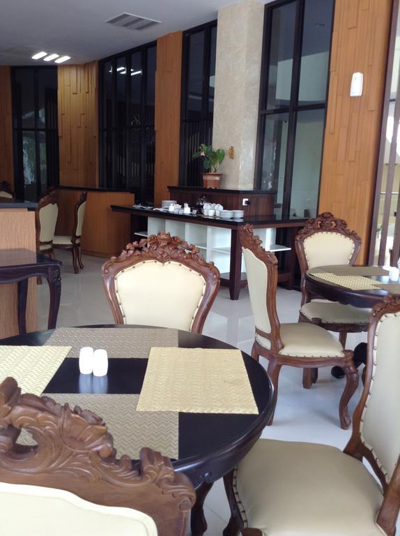 Hotel Safira มาเกอลัง ภายนอก รูปภาพ