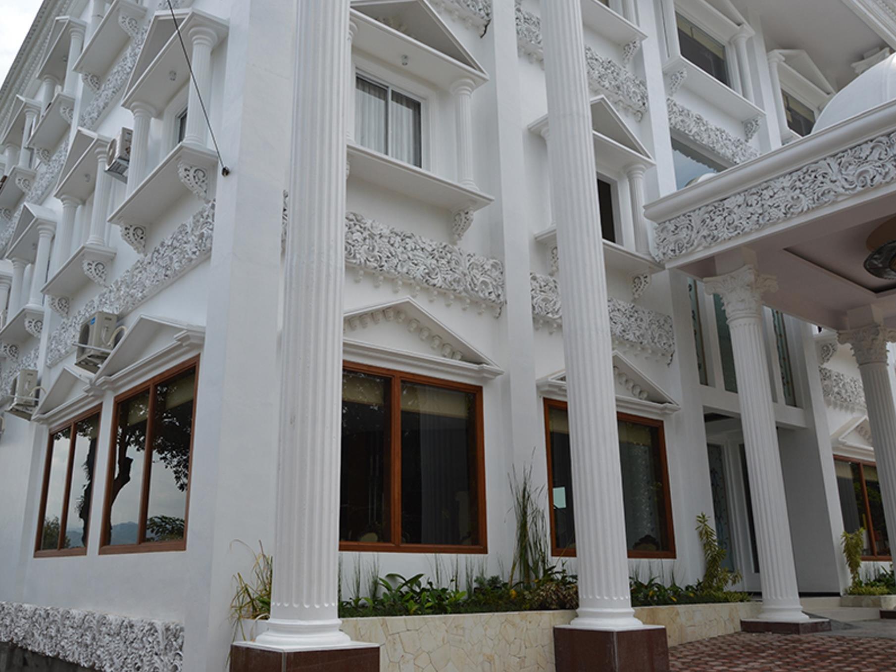 Hotel Safira มาเกอลัง ภายนอก รูปภาพ