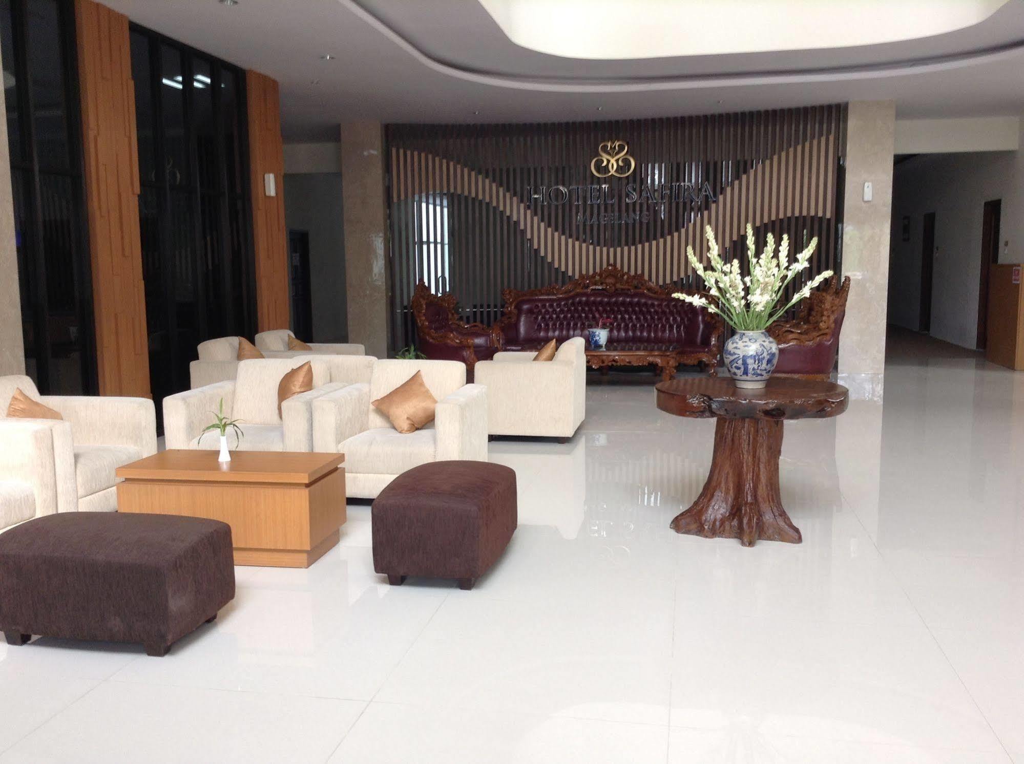 Hotel Safira มาเกอลัง ภายนอก รูปภาพ